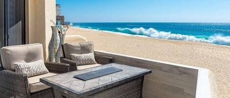 Stunning Beach Front / Panoramic View from the balcony