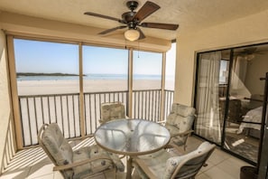 Have breakfast on your lanai