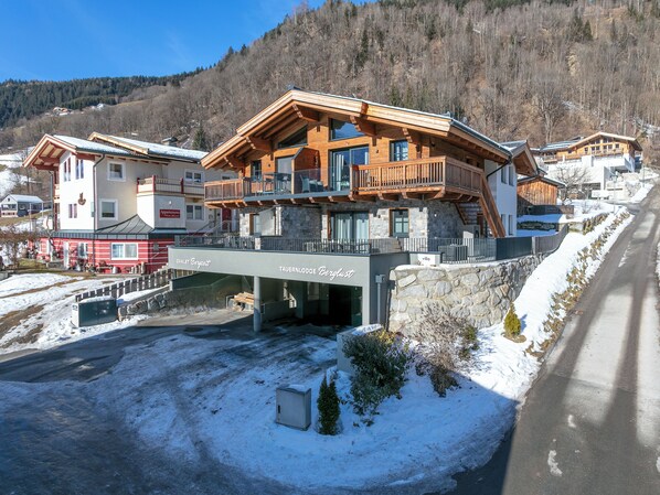 Holiday Home Exterior [winter]