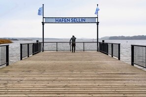 Schiffanleger am Selliner Hafen