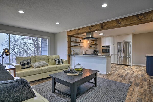 Chaska Vacation Rental | 5BR | 3BA | 5,009 Sq Ft | 2 Stories