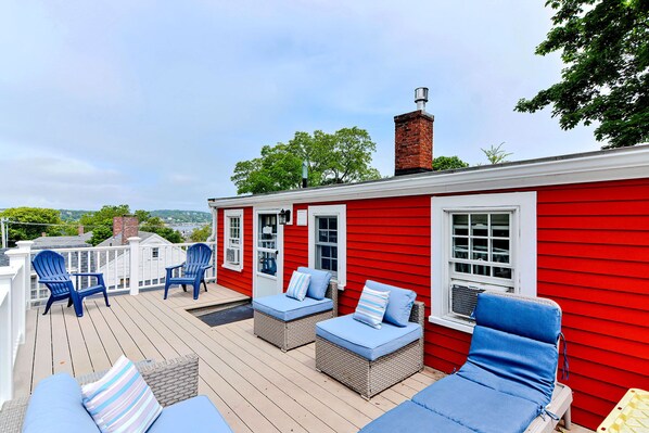 Relax with the sun and breezes on the roof top deck.