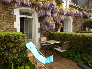 Clos de la Fontaine Dinard, mobilier de jardin du 2