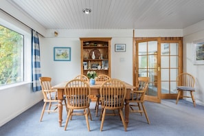 Dining room with seating for six