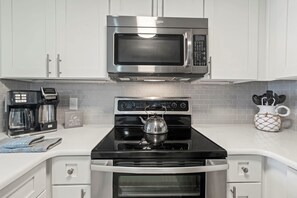 3208 Kitchen