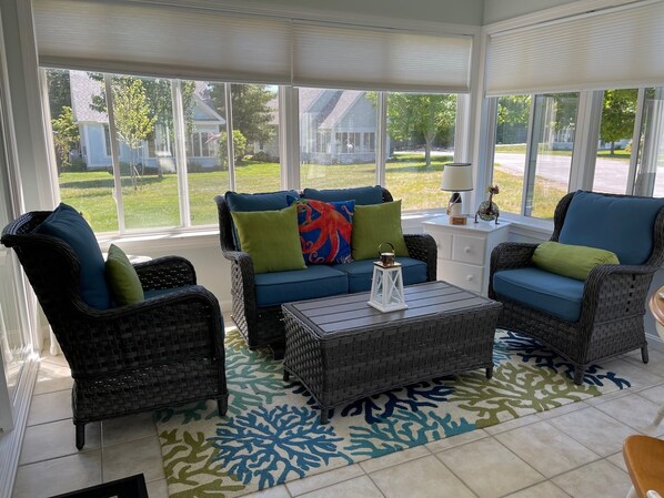 Kozy Sunroom