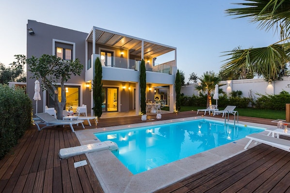 Villa Vasia features an amazing 35 m2 private pool!
