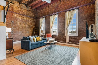Downtown Loft on Historic West Side of Cookeville