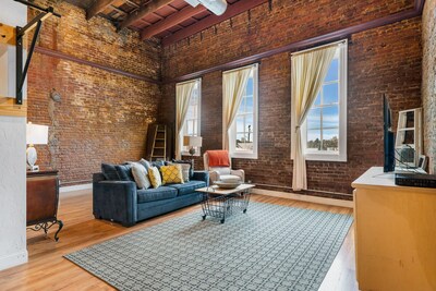 Downtown Loft on Historic West Side of Cookeville