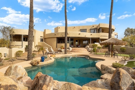 Beautiful Pool w/ Poolside Seating