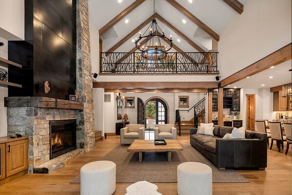Dreamers Lodge: - Spectacular great room with soaring vaulted ceilings and beautiful gas fireplace.