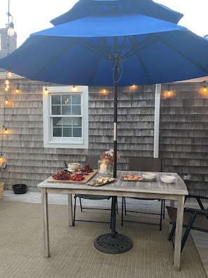 Interior courtyard off of dining area and kitchen.