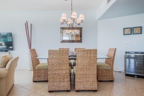 Caribe Resort B215 Dining Room
