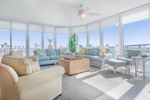 Caribe Resort B215 Living Room
