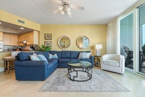 Caribe Resort B316 Living Room
