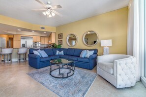 Caribe Resort B316 Living Room