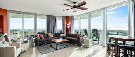 Caribe Resort B515 Living Room