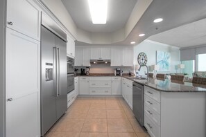 Caribe Resort B616 Kitchen