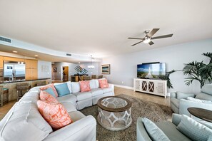 Caribe Resort C1202 Living Room
