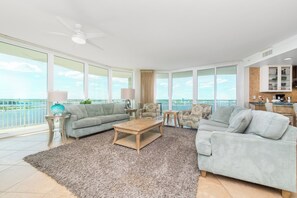 Caribe Resort D902 Living Room