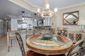 Caribe Resort B911 Dining Room