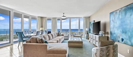 Caribe Resort B1015 Living Room