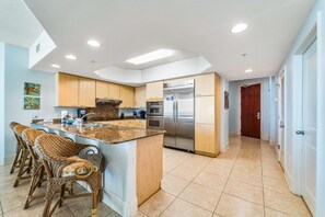 Caribe Resort B1114 Kitchen Area