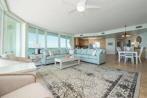 D1102 Living Room