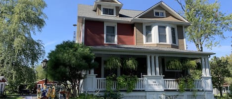 The York House. The suite is on the second floor.