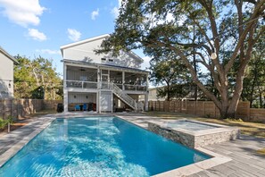 Private Swimming Pool and Hot Tub