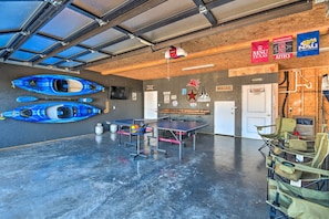 Garage Game Room | Ping Pong Table | Kayaks