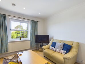 Solent Landing holiday home for a family of 4