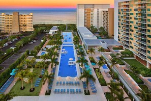 Beautiful Location on Marco Island!