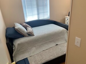 Twin Trundle Bed in second bedroom 