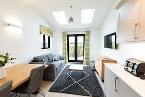 Living Room / Lounge