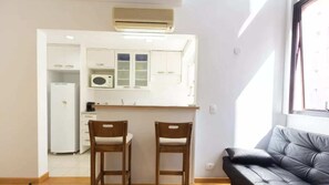 Living / Kitchen