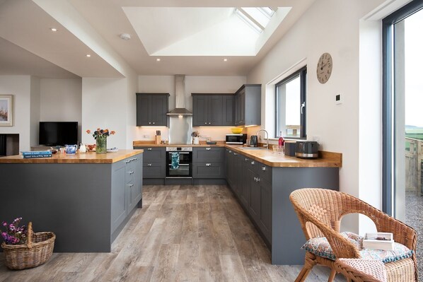 Lookout North - kitchen in charcoal grey