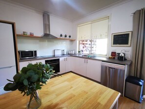 Fully equipped kitchen