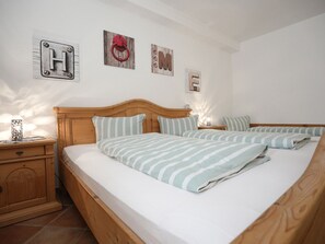 Ferienwohnung 3, 47 qm, 1 Wohn-/Schlafzimmer, Terrasse, max. 4 Personen