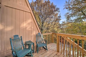 Condo Exterior | Private Deck | Beech Mountain Resort 0.8 Miles Away