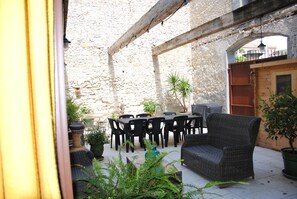 cour derrière