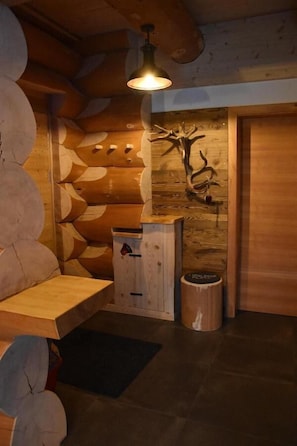 Chalet Enzian Bayerwald, 5 Sterne, mit eigenem Whirlpool und Sauna-Garderobe