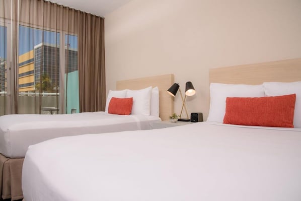 Exact unit will be assigned upon arrival. Views, colors and decor may vary.