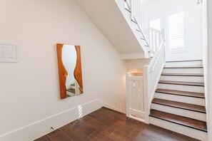 Foyer, 2nd Floor