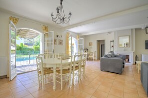 Dining room