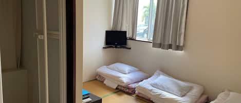 Japanese-style room (13 square meters/non-smoking)