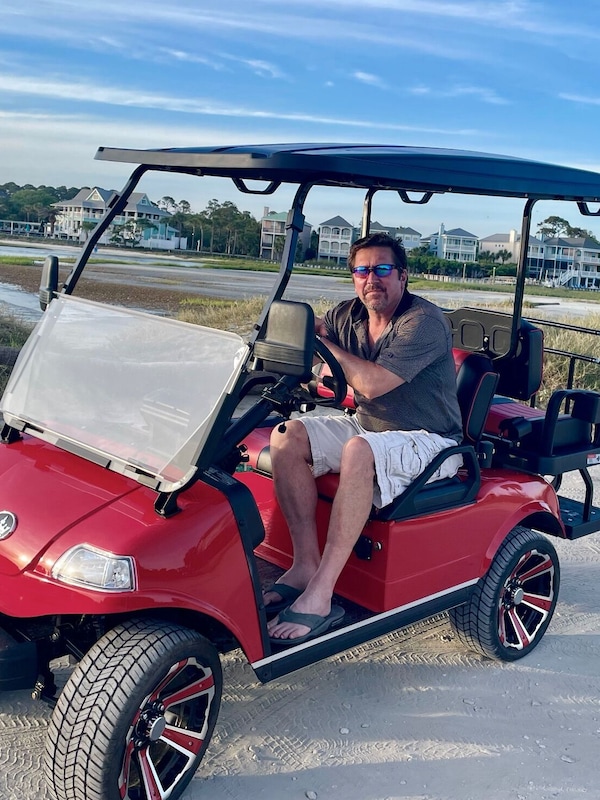 Rental includes brand new 2023 Golf Cart. Equipped with Stereo & Blue Tooth!