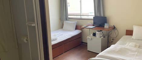 ◆ Twin room (13 square meters / non-smoking)