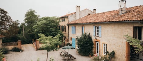 Enceinte de l’hébergement