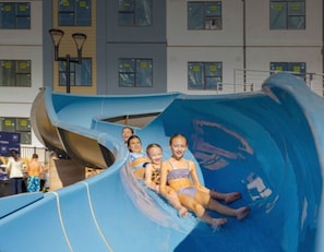 Pool - Waterslide